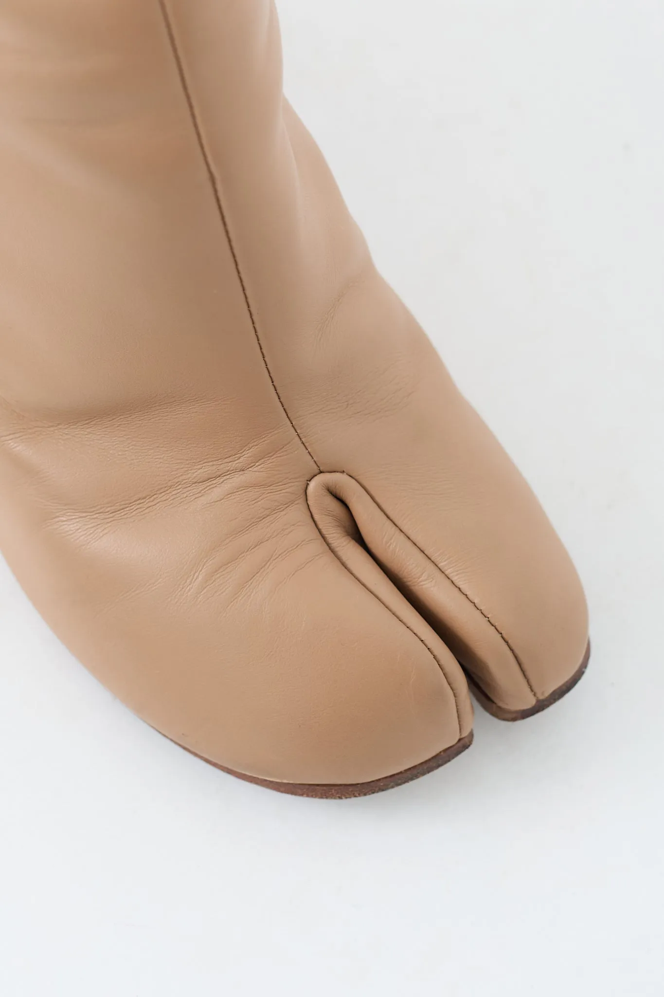 Beige Leather Tabi Heeled Boot